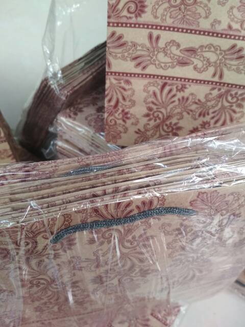 PAPER BAG 20x25x10 MOTIF BATIK KLASIK BAHAN KRAFT KETEBALAN MEDIUM LANSUNG DARI PENGERAJIN