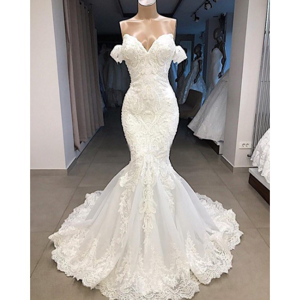 Trumpet Mermaid Bridal Gown, Detachable  / gaun pernikahan dengan sabrina  wedding gown  mermaid dre