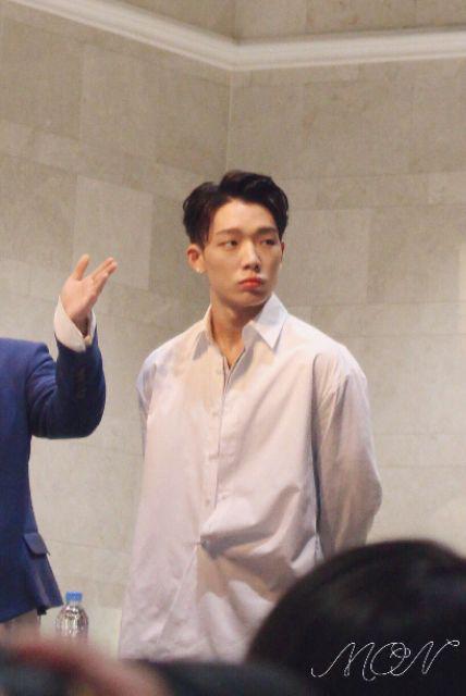 Hyuna T E M P O R A R Y  T A T T O