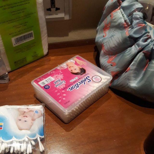 Selection Cotton Bud <br />isi 180 Pcs<br />kotak Plastik