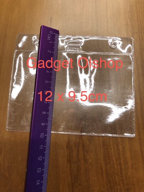 

RB Plastik Id Card - Plastik Mika PVC - Plastik Tanda Pengenal - Plastik Nametag 12 x 9.5 cm Tebal