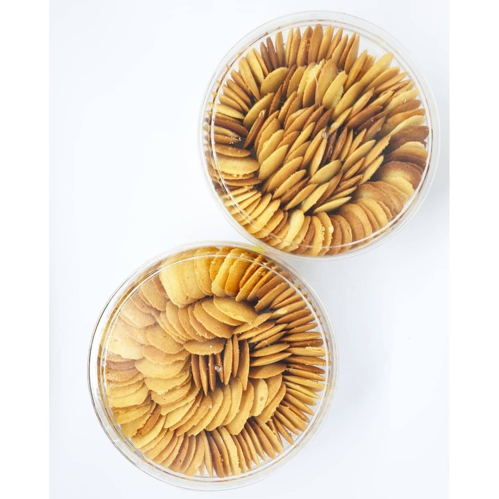 

Kue Kering Homemade (Nastar, Lidah Kucing, Kastangel, Putri Salju, Kue Kacang, Semprit) Hampers