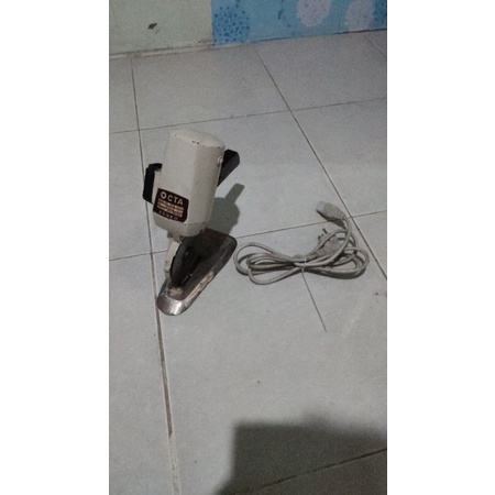 Mesin Potong Kain merk - OCTA second normal