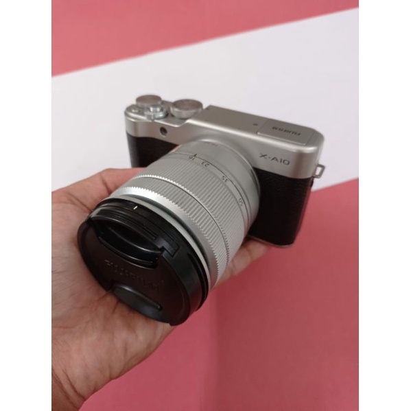 FUJIFILM XA10 Lensa Kit 16-50mm Kamera Mirrorless Support WIFI & VLOG