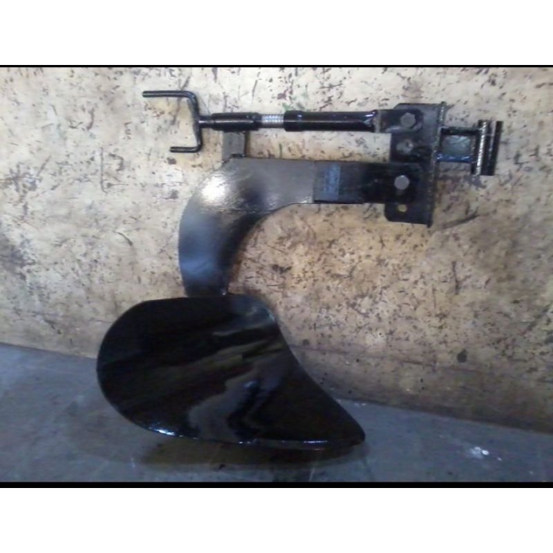 Singkal Traktor Quick G1000 Boxser