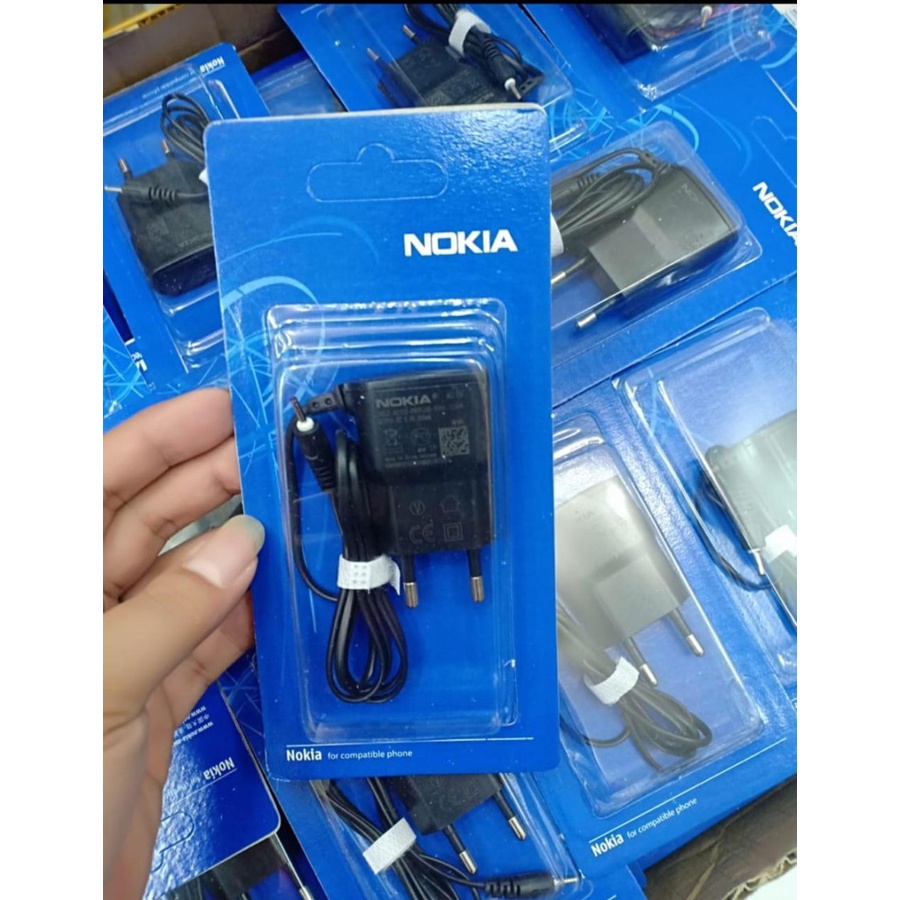 Charger nokia N95 Original 99% lubang kecil /casan hp nokia jadul / travel charger nokia n95