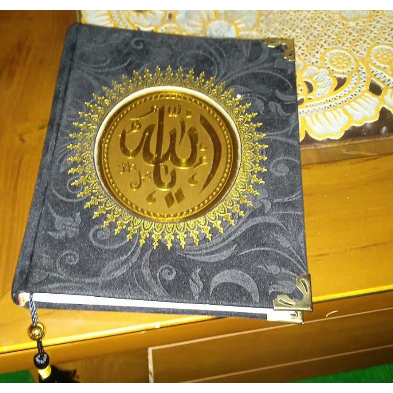 

Buku Yaasin dan Tahlil