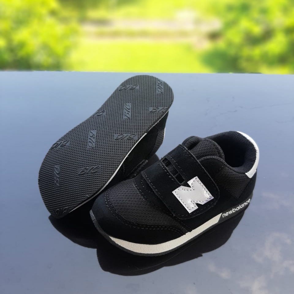 TOKOERS SSL04 22-25 Sepatu Sneaker Sporty Anak Laki Laki Perempuan 1 2 3 tahun - 6 warna
