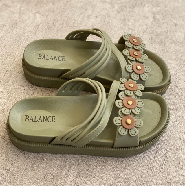 Sandal Bunga 1604