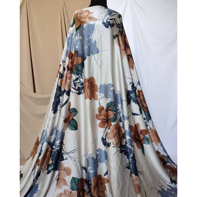 Kain mary silk panjang 3,4m maxmara motif bunga coklat besar