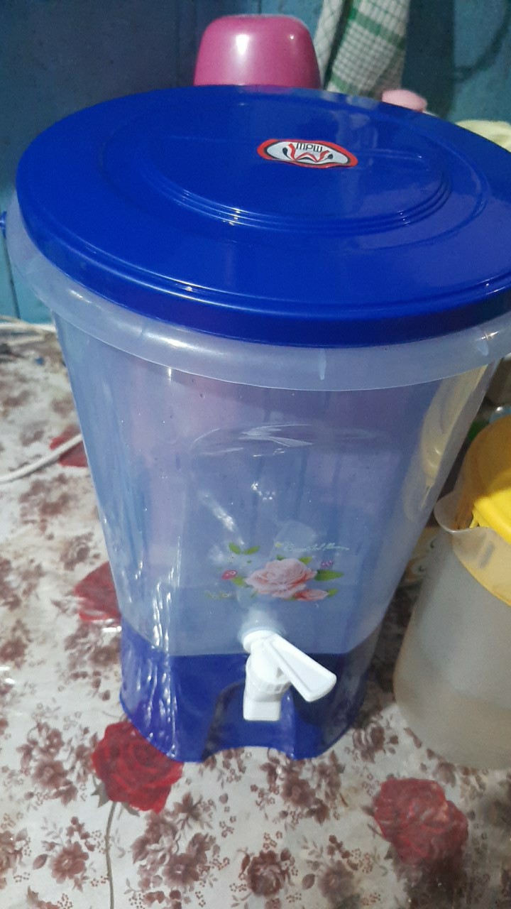 Tempat Air 8 Liter Mpw