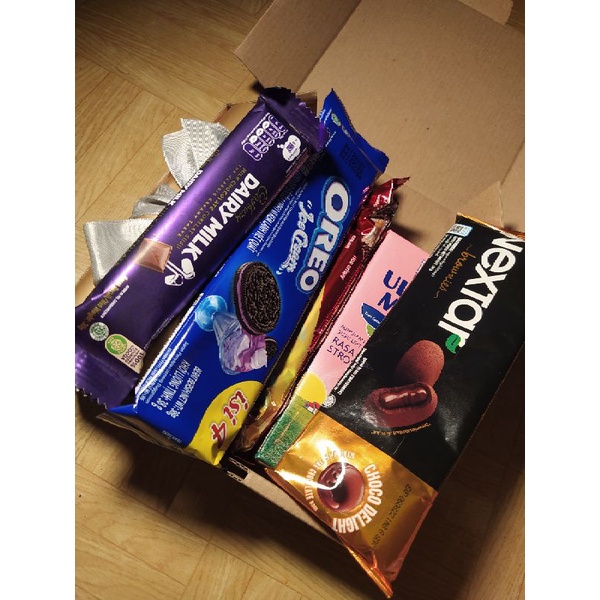 

Paket Gift - Hadiah Ulang Tahun Wisuda Hadiah Snack Lucu