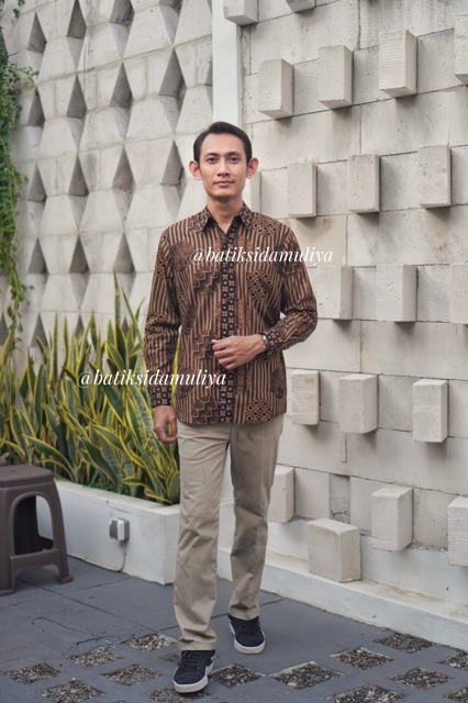 Sidamuliya Batik Kemeja Pria Silmfit Amritaya Premium Lengan Panjang