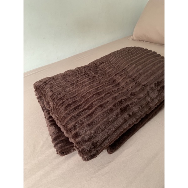 PRELOVED Selimut dewasa warna dark brown