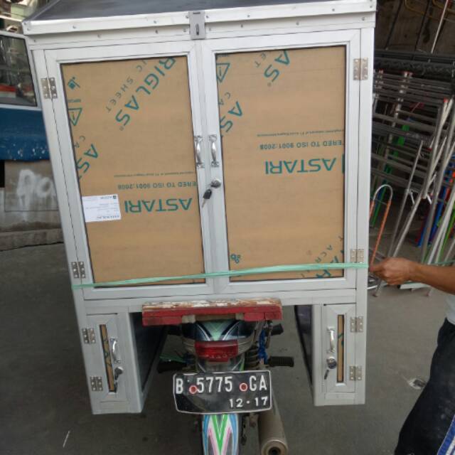 Gerobak roti aluminium bonceng motor