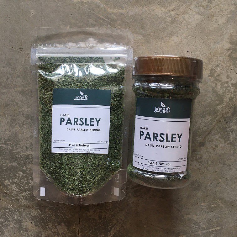 

Dried Parsley Flakes 15gr Daun Piterseli Kering MPASI Rempah