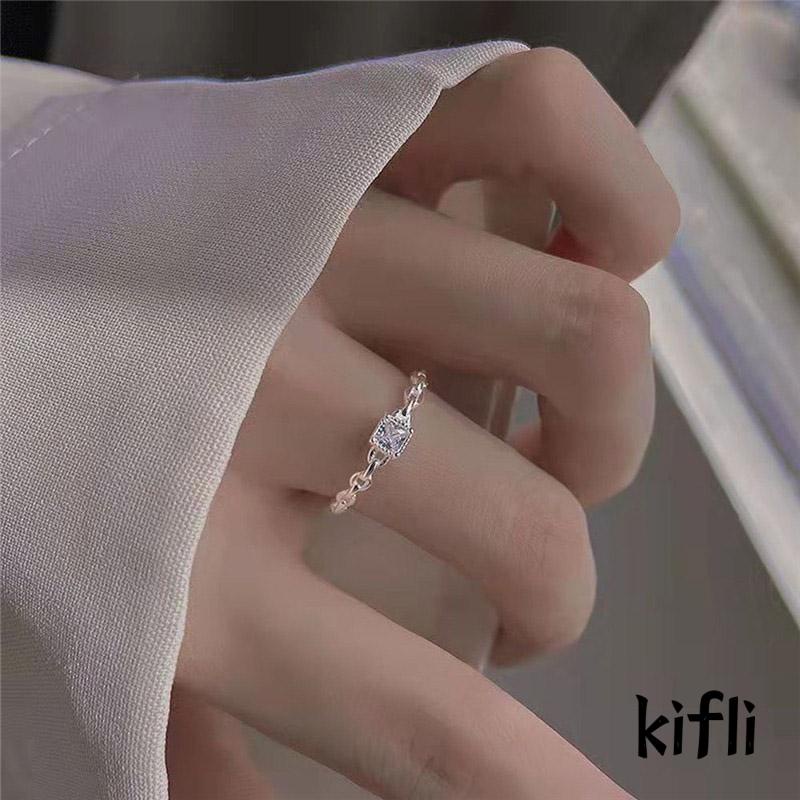 Cincin,Berlian Persegi Model Terbuka,Untuk Wanita