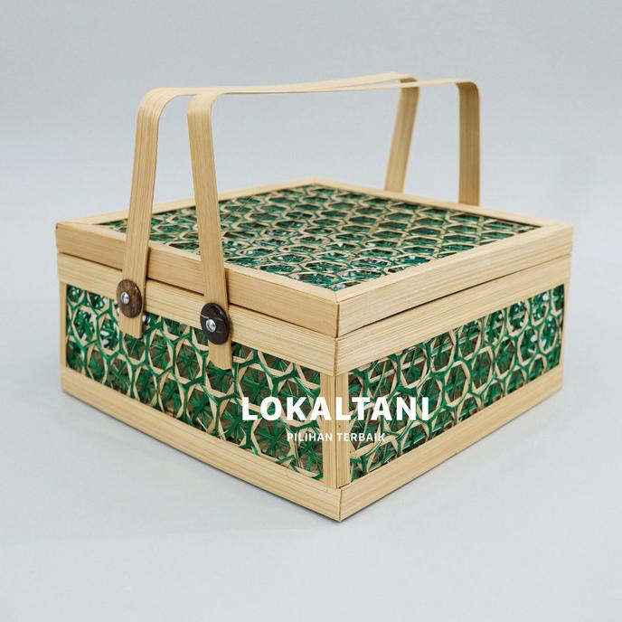 

Rantang Bambu Kotak 25CM/ Keranjang Parcel Bambu Premium Persegi