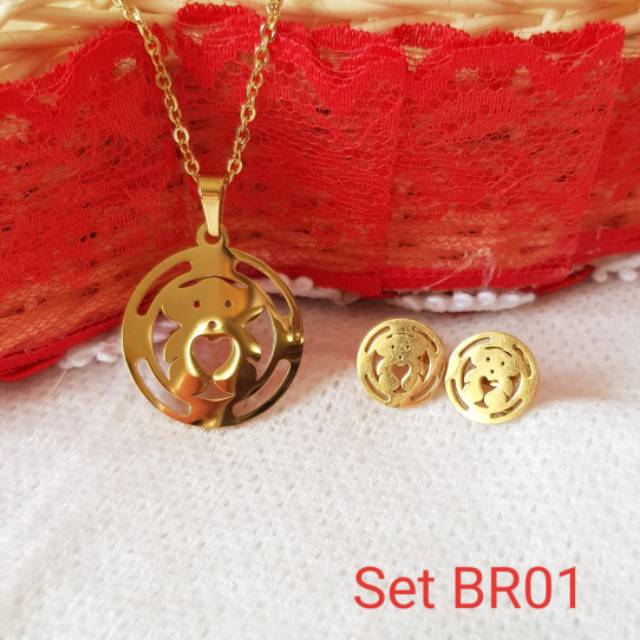 SET Kalung &amp; Anting Titanium Bear Import Antikarat Selamanya SG06