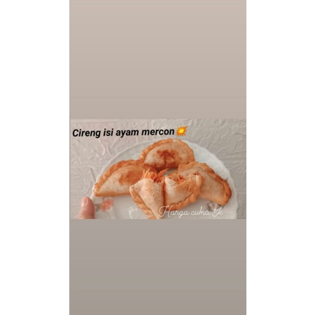 

cireng isi ayam mercon