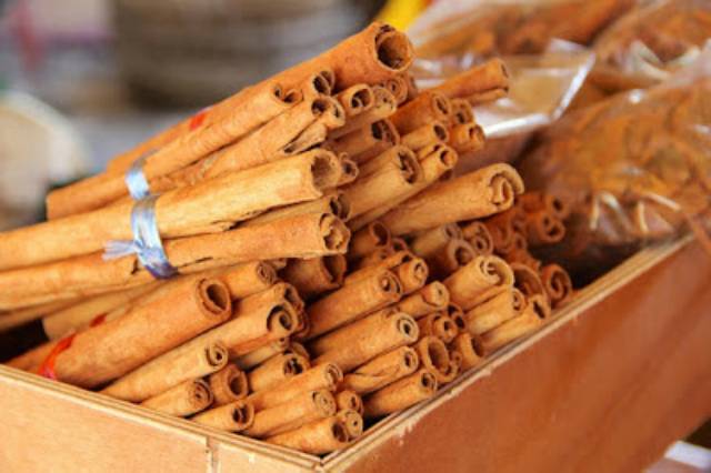 

KAYU MANIS CASSIA BATANG / CINNAMON CASSIA STIK 100 GRAM