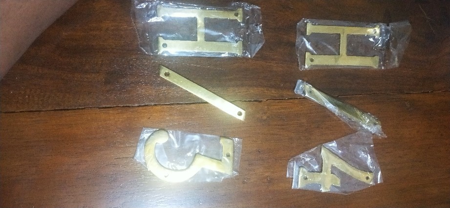 Nomor Rumah Kuningan H Tinggi 10 Cm Classic Antique Huruf H Angka Nomer Angka Huruf Rumah Dekorasi