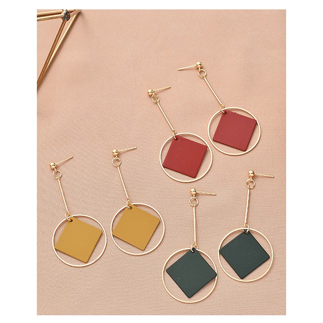 LRC Anting Tusuk Fashion Frosted Square Earrings D89677