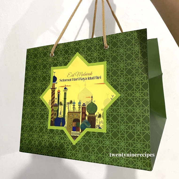 

(5 pcs) Paper Bag Lebaran / Paper Bag Idul Fitri / Paper Bag Hijau / Paper Bag Uk 24 x 24 x 20 cm / Paper Bag Murah