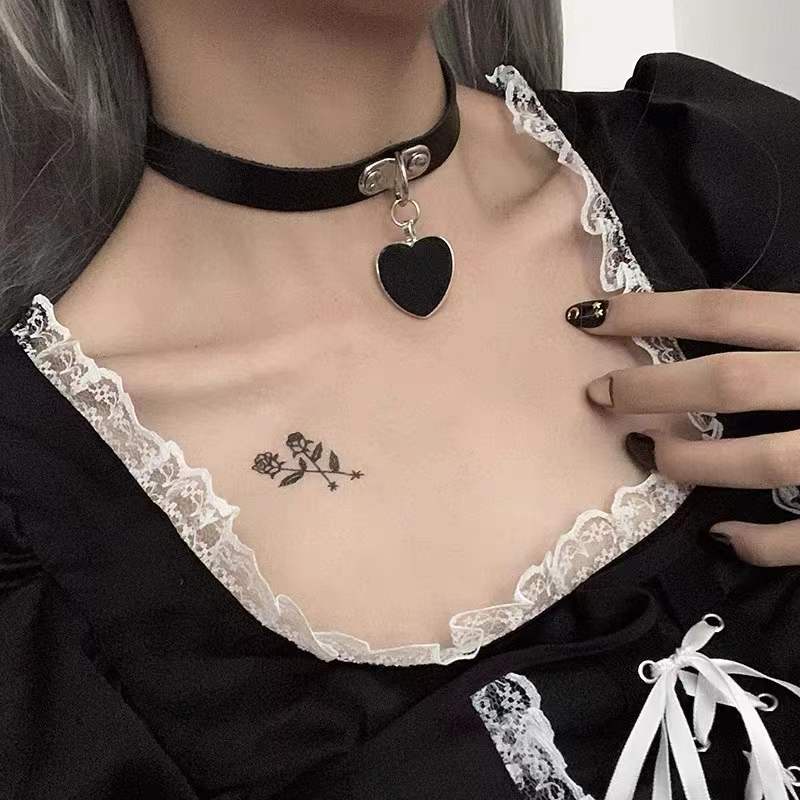 [GOTH] Women Grunge Style Leather Heart Choker 8343