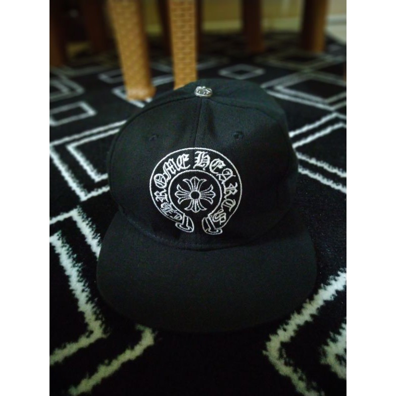 Topi Chrome Hearts