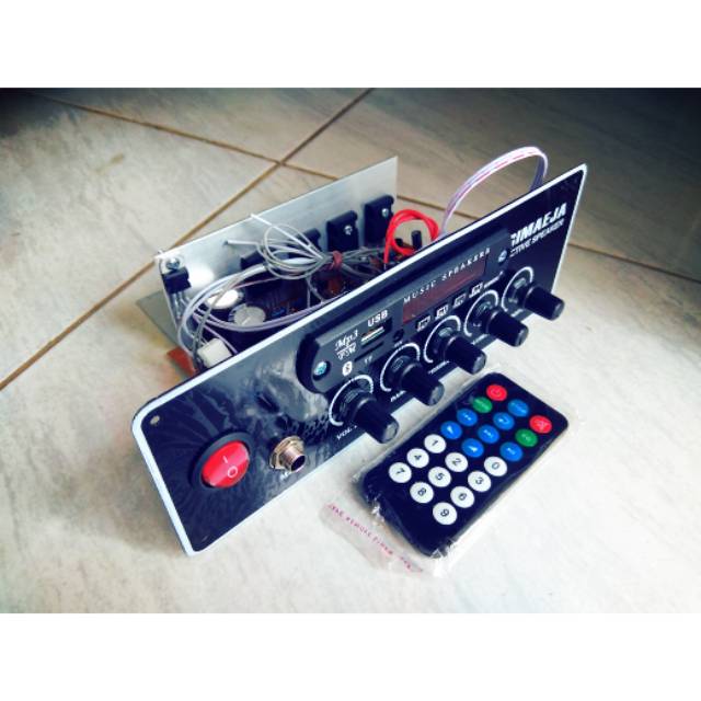 Obral dan cuci gudang kit amplifier aktif speaker stereo plus MP3 player bluetooth