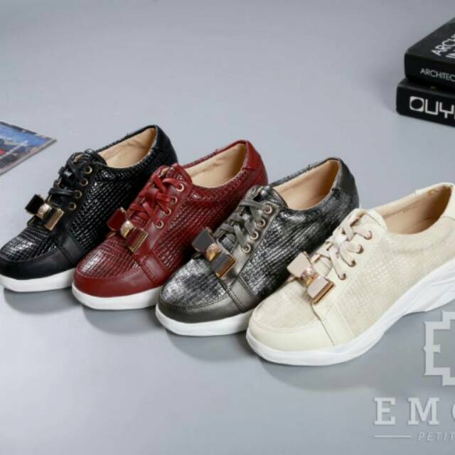 

Emory Mallory series 397. Colour Black, Gray, Red, Apricot,