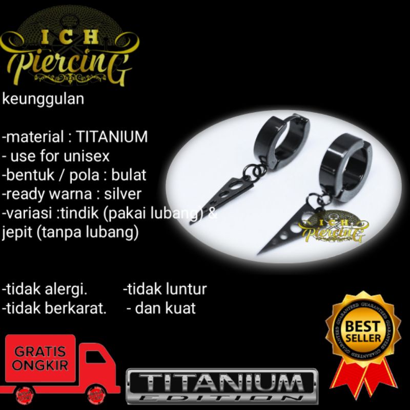 anting titanium model segitiga lancip hitam / anting Korea / anting tindik dan jepit / ICH PIERCING