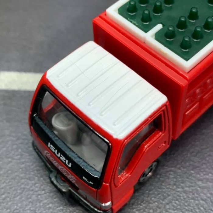 Tomica Kuji 8 Coca Cola Art Collection Route Truck Santa Claus China