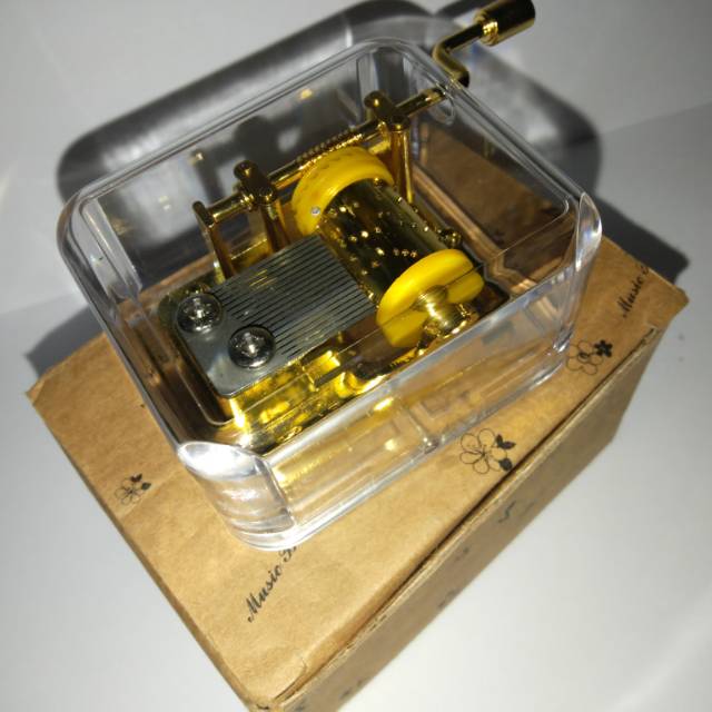 

Music box kotak musik arkilik