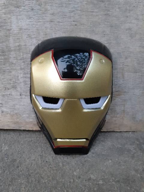 TOPENG IRONMAN HITAM ANAK COSPLAY AVENGERS IRON MAN - MAINAN EDUKATIF