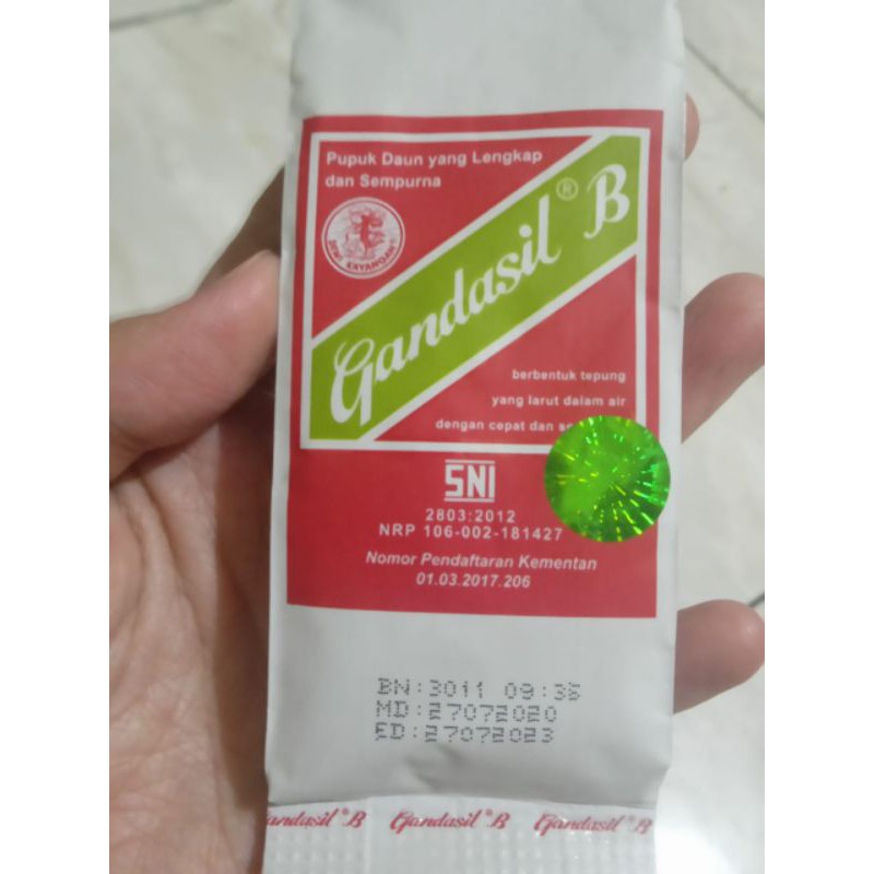 Pupuk GANDASIL B dan GANDASIL D vitamin tanaman hias dan buah 100gr