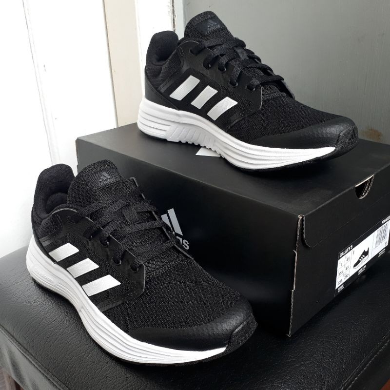 ORI SALE Adidas Women up to 70% (FW6125) Galaxy 5 Shoes Black/White Sepatu Running Lari Wanita