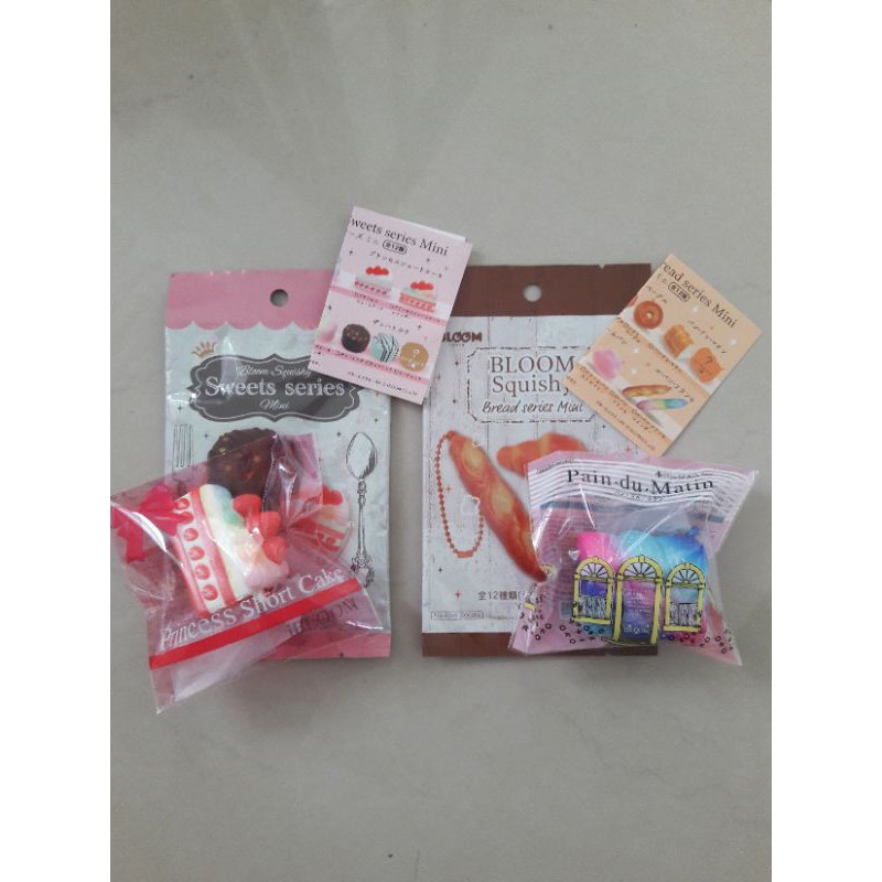 Paket dapat 2 buah Ibloom Squishy Sweet  Sweets & Bread Series Mini Slice Cake Rainbow & Galaxy BNIP
