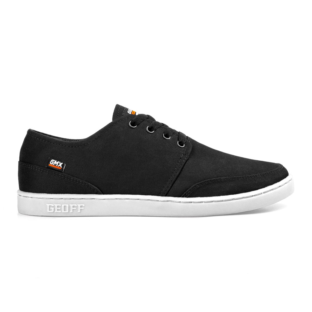 Sepatu Geoff Max Authentic Black White