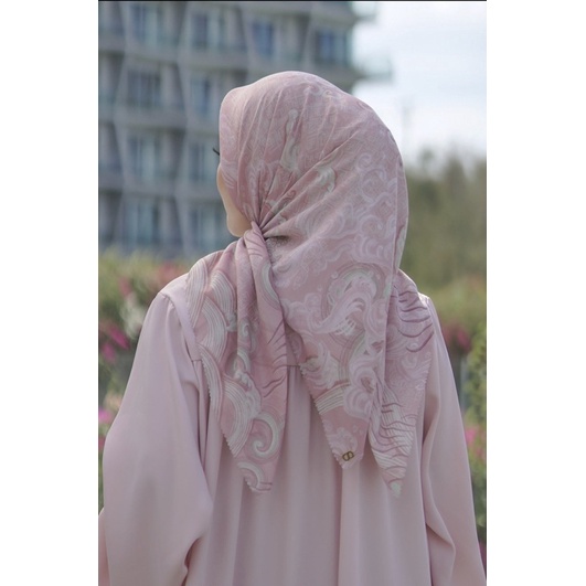 BUTTONSCARVES THE WAVE SERIES SATIN SWEETY