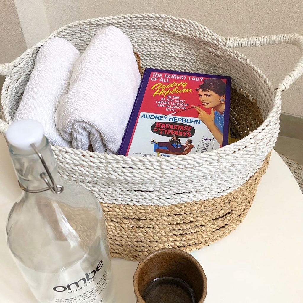 

BUKU CATATAN KARAKTER THE FAIREST LADY AUDREY HEPBURN HARDCOVER 100 LEMBAR