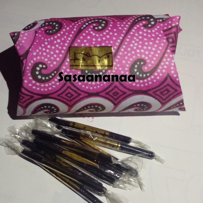 Menyan lidi hitam / Madat lidi hitam wangi1 pak