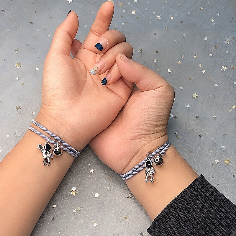 [✅READY STOCK] ❤️2 Pcs Gelang Couple Gelang Tali Karet Desain Astronot Untuk Pria Dan Wanita Gelang Couple COD Bracelets Fashion Simple Penjualan Panas Mode