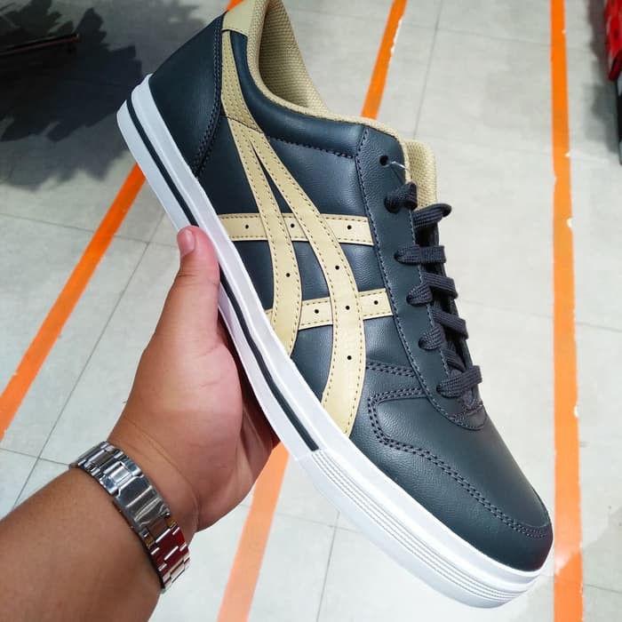 asics aaron onitsuka tiger