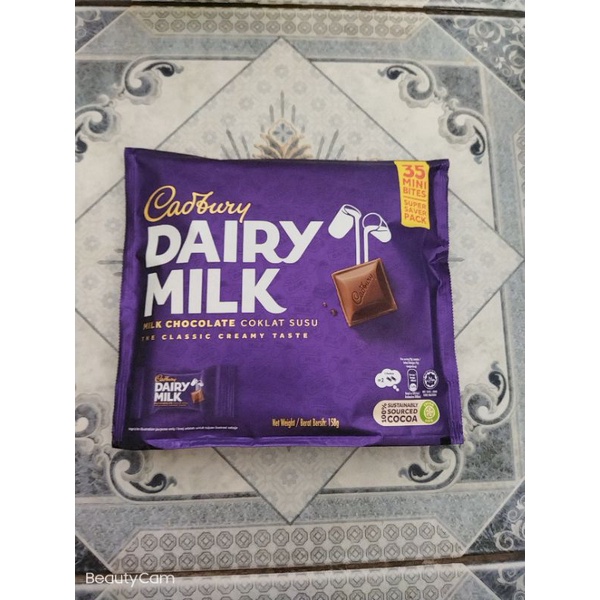 

Cadbury Dairy Milk Chocolate isi 35 Mini Bites Malaysia