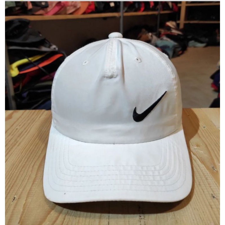 Topi nike /nike vintage/nike original/nike golf