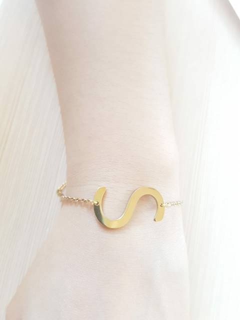 GELANG GOLD inisial / Gelang huruf / Gelang titanium gold / Gelang huruf titanium Antikarat import