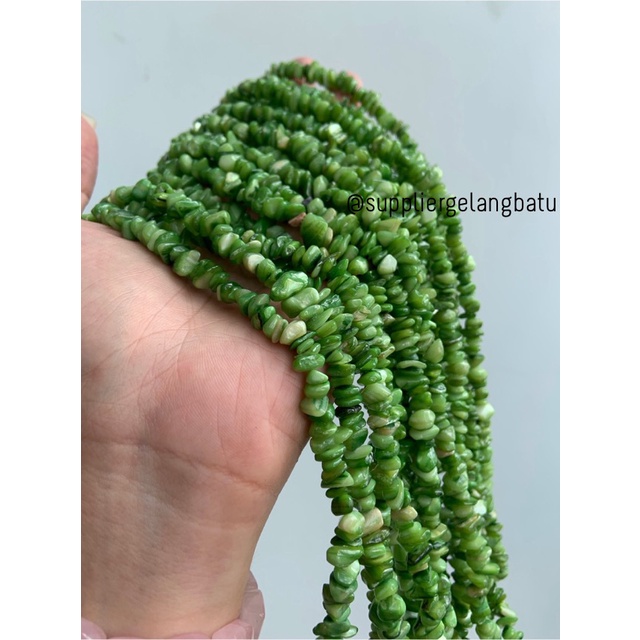 kerikil kerang SOFT GREEN CARNELIAN 1cm bahan manik akik hijau tua