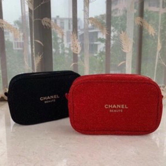 POUCH CHANEL HOLIDAY